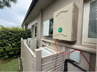 A house with electrical boxes and wires

AI-generated content may be incorrect.