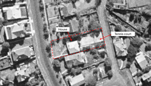 Aerial view of a neighborhood

AI-generated content may be incorrect.